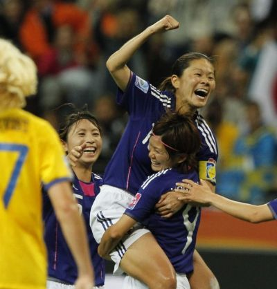 2011女足世界杯日本vs瑞典 激烈对决，精彩瞬间回顾